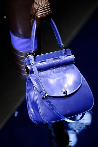 Look 60